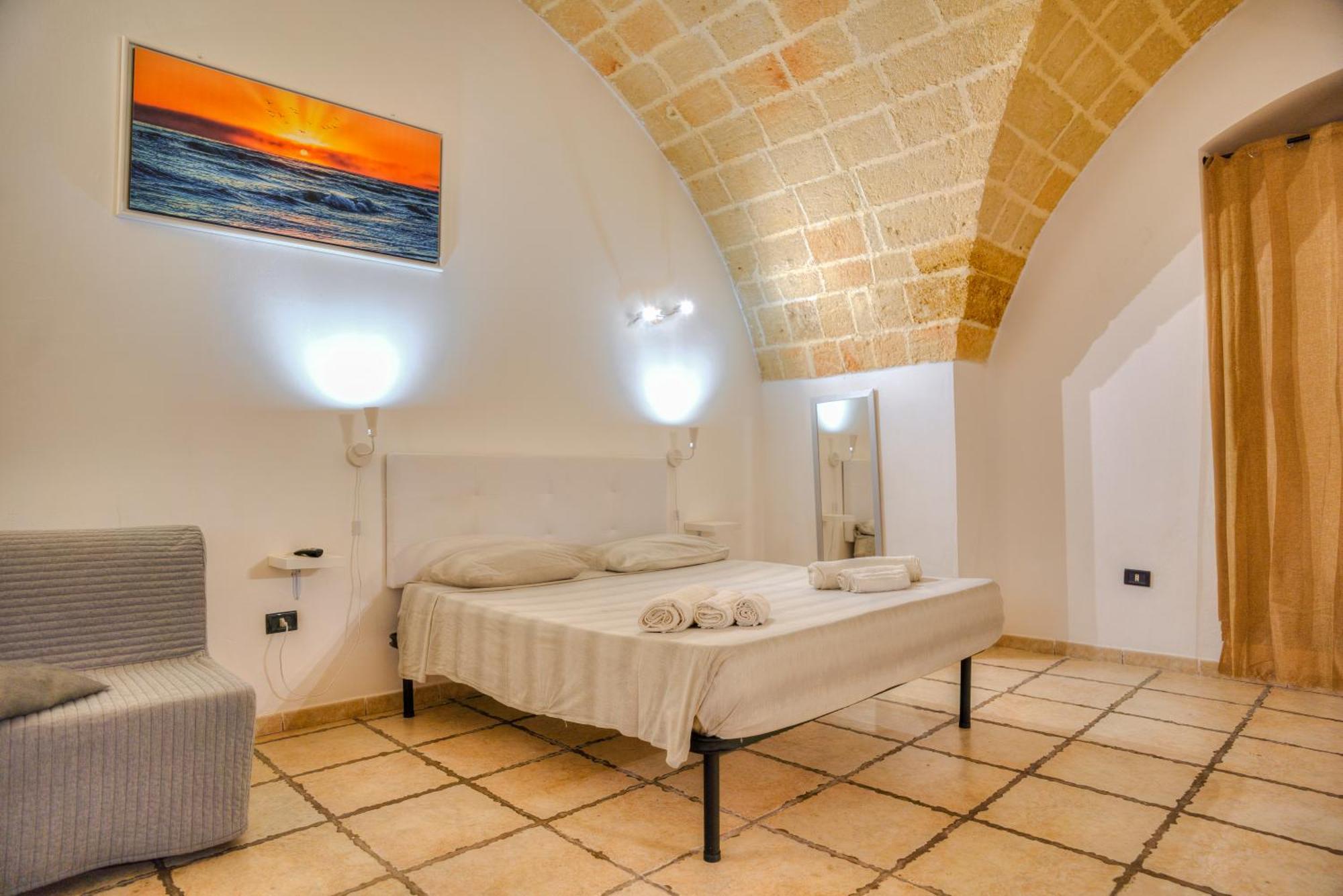 History Station Appartement Brindisi Buitenkant foto