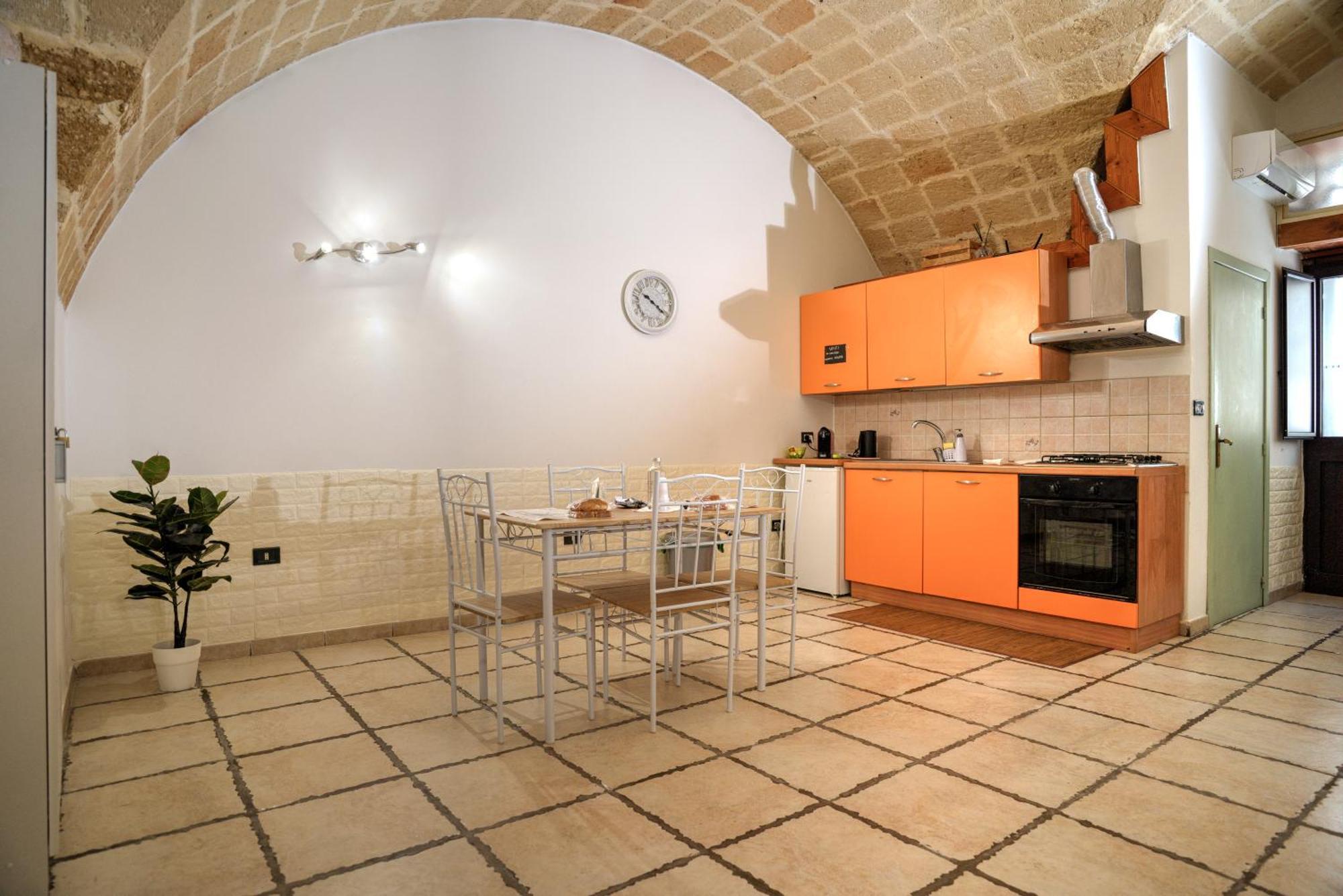 History Station Appartement Brindisi Buitenkant foto